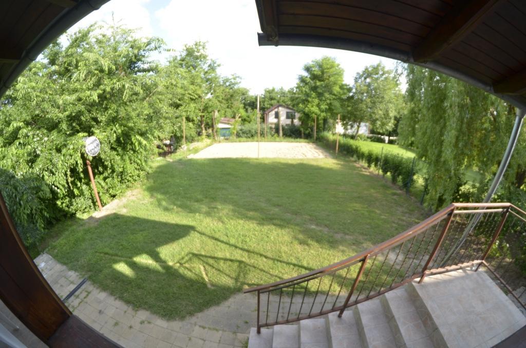 Tobo House Along The River Danube Radvaň nad Dunajom Dış mekan fotoğraf